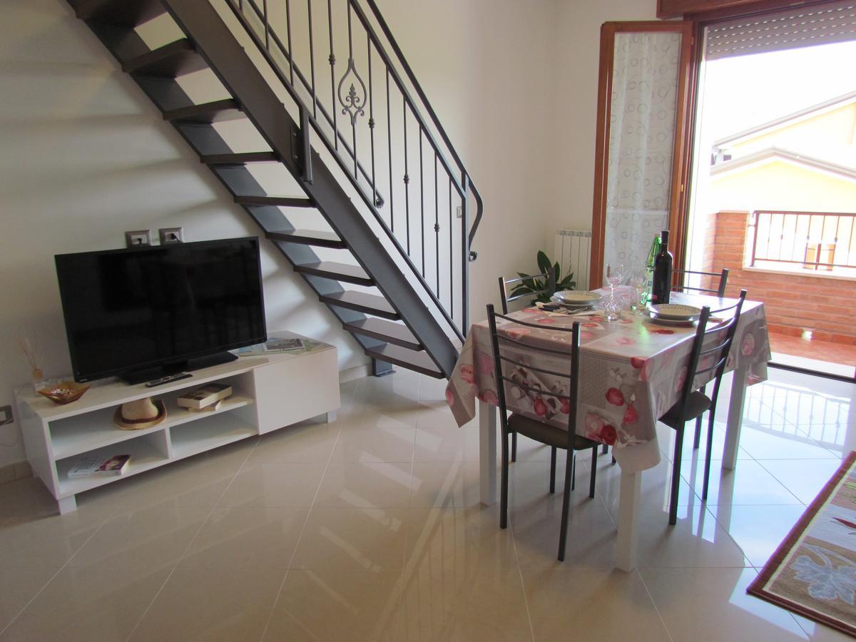Siviero Apartments Scardovari Bagian luar foto